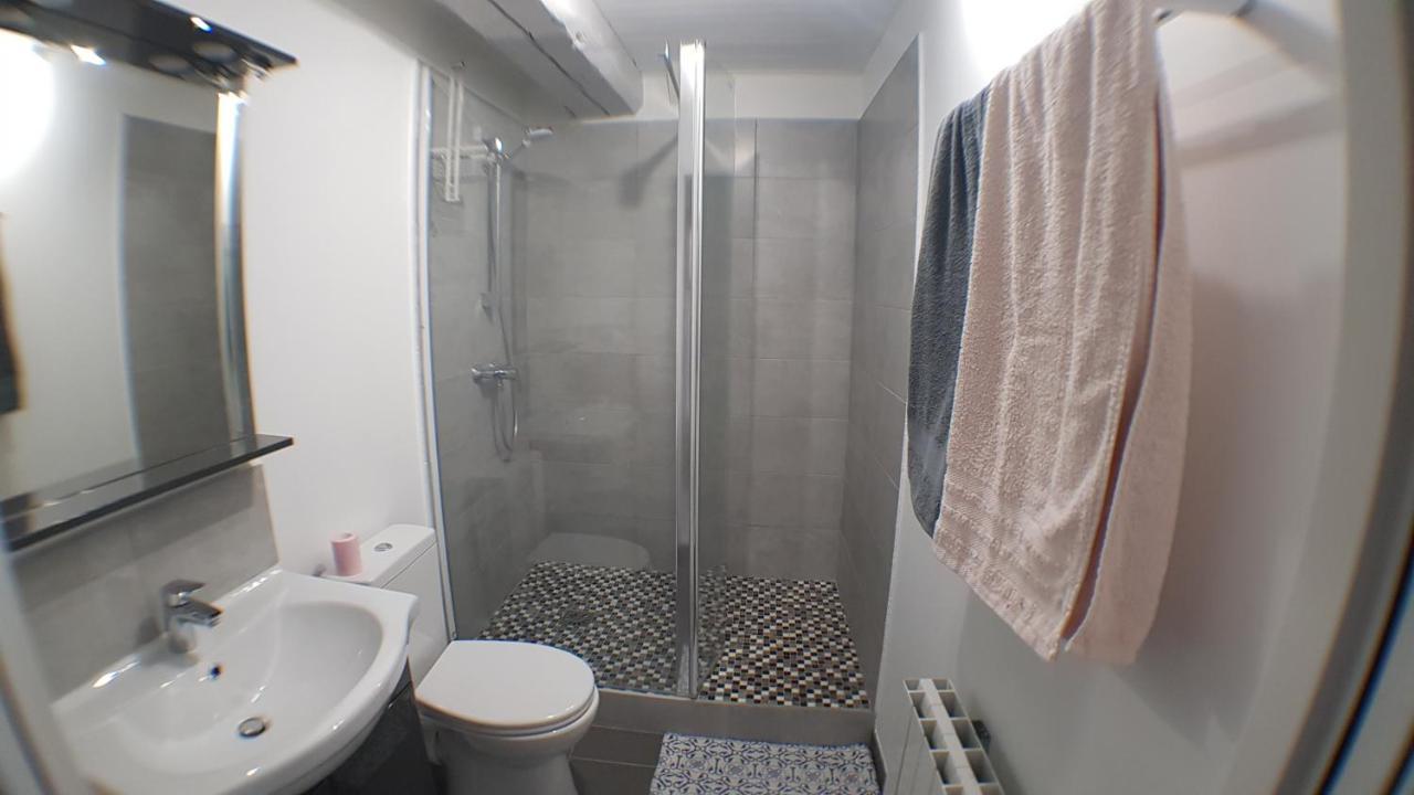 Appartement Avec Jardin Hyper Entre 瓦朗西纳 外观 照片